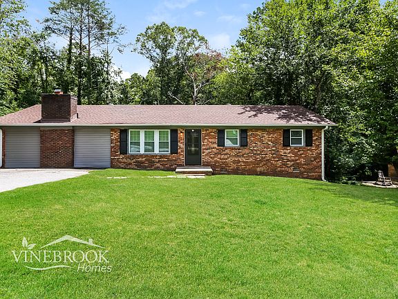 2nd image of 801 Fairfield Ct
