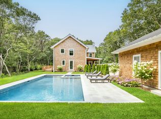 266 Accabonac Rd, East Hampton, NY 11937