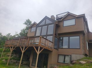 8 Loft Cir, Campton, NH 03223