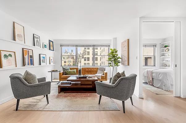 1st image of 10 W 15th St APT 1425