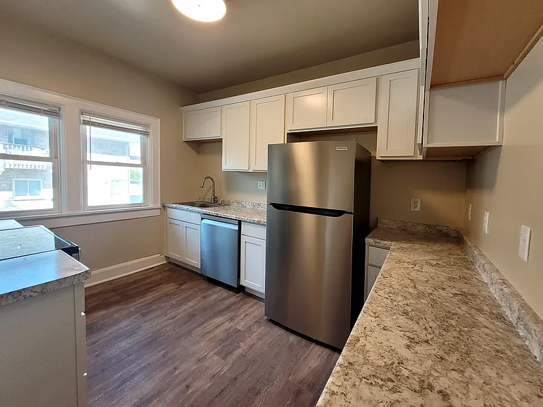 414 Wisconsin St — Photo 2