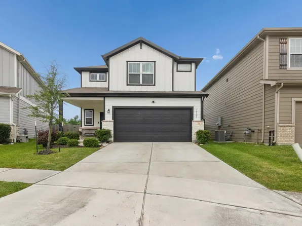 14507 Maple Field Dr, Houston, TX 77069