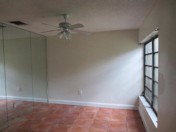 4th image of 9456 SW 123 Avenue Ct