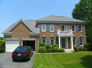 4313 Hollowstone Ct, Chantilly, VA 20151