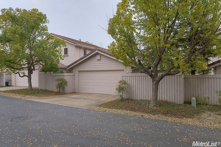 1st image of 8175 Chenin Blanc Ln