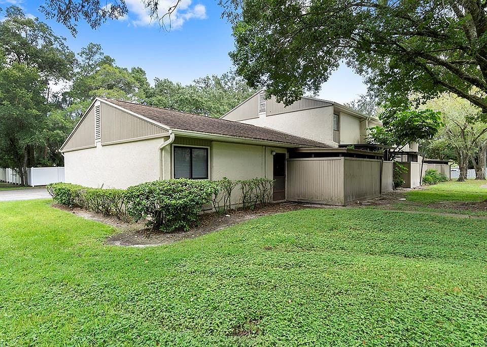 1st image of 8001 Jasmine Dr