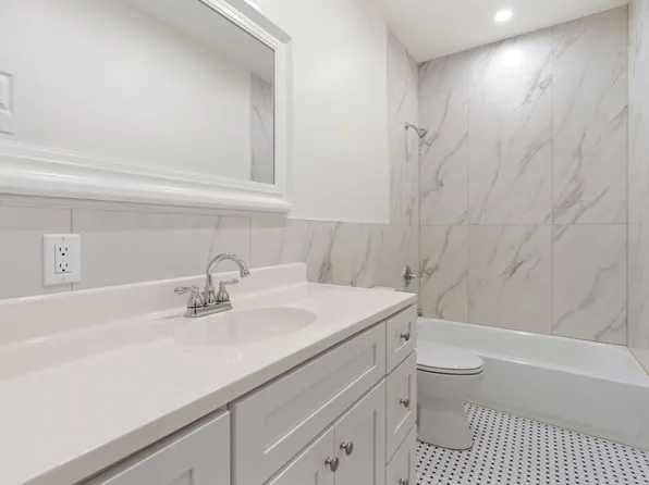 1380 Clove Road image 17 of 40