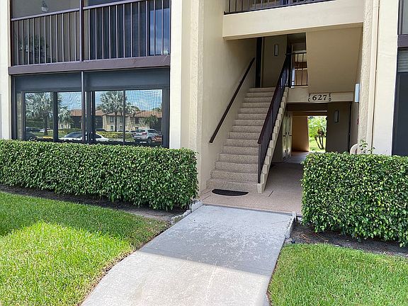 2nd image of 627 Sea Pine Way APT C1