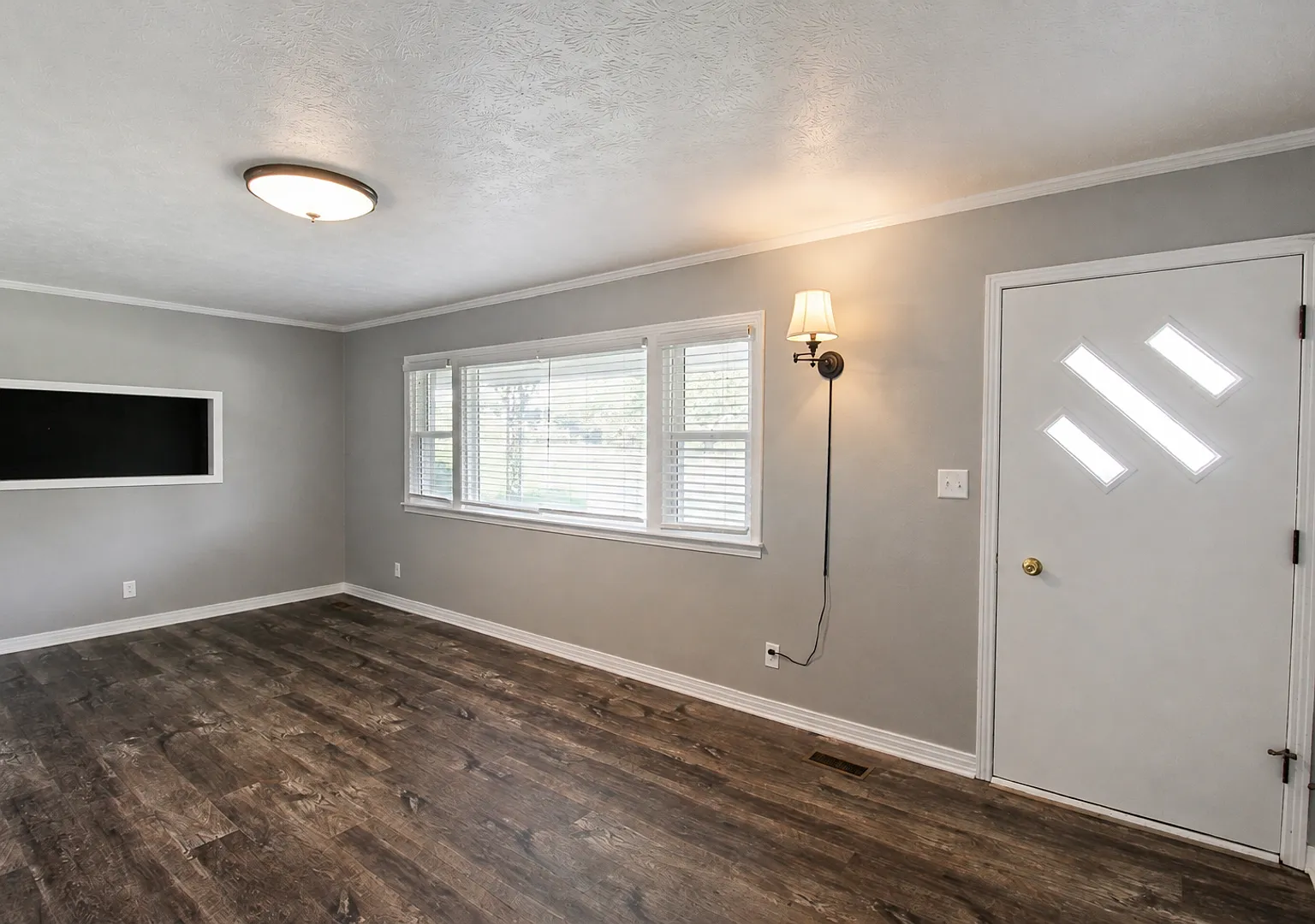 Spacious 3-Bedroom Cookeville Home with Basement, Garage and Private Patio — Photo 4