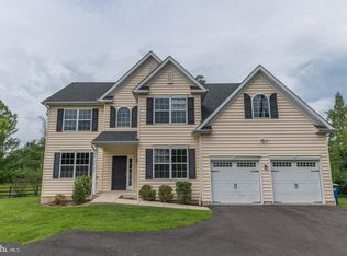 917 Heatherwood Dr, East Norriton, PA 19403