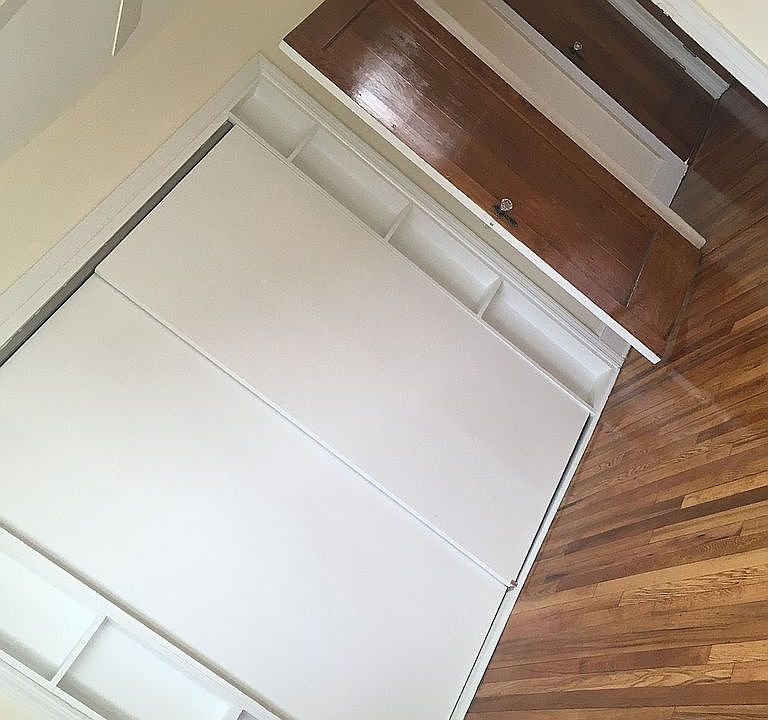 1st image of 321 W Olive St