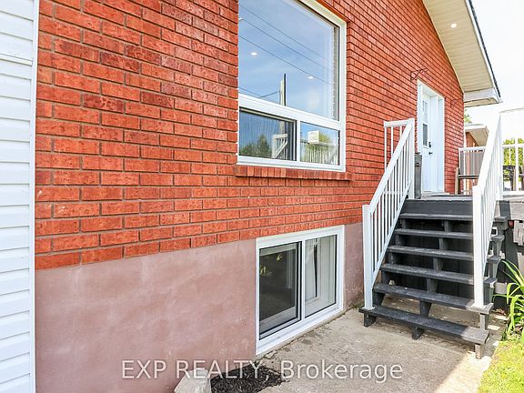 3rd image of 5 Bourgeois Beach Rd