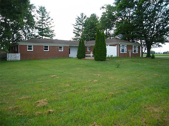 5th image of 69 N County Road 300 E