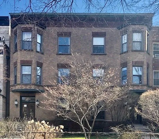 2531 N Burling St — Photo 10