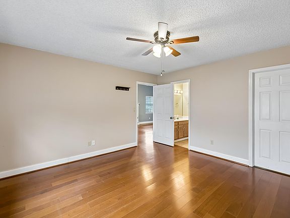 5th image of 6565 Hickory Meadow Dr