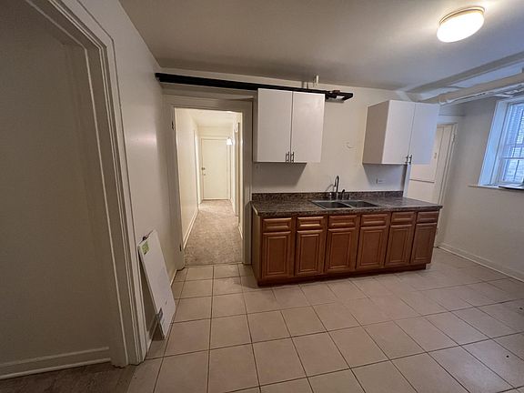 3rd image of 5545 S Hyde Park Blvd #G