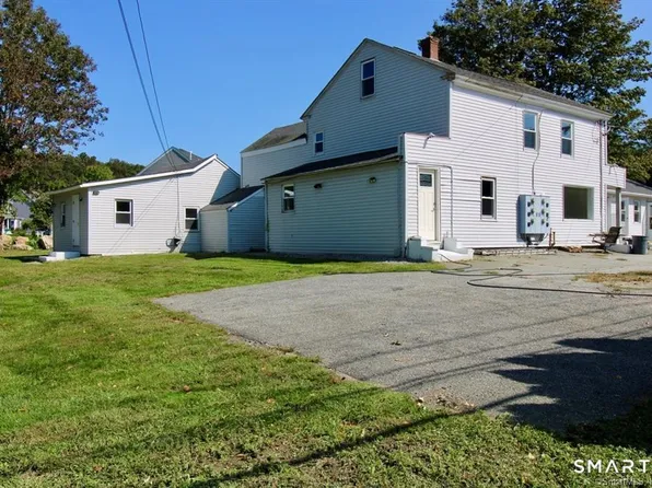 525 Boston Post Rd #1, Waterford, CT 06385