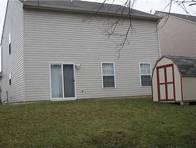 2nd image of 418 Bridgestone Dr