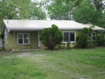 1208 E 12th St, Lamar, MO, 64759