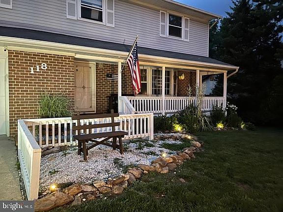 2nd image of 118 Bright Oaks Dr