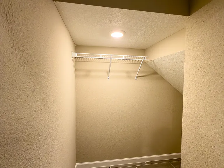 421 Boracay Cir — Photo 20