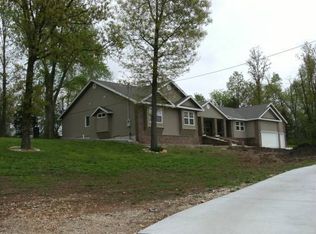 5272 N Farm Road 155, Springfield, MO 65803