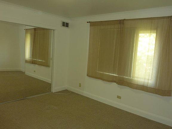 5th image of 3 Oak Creek Dr APT 3401