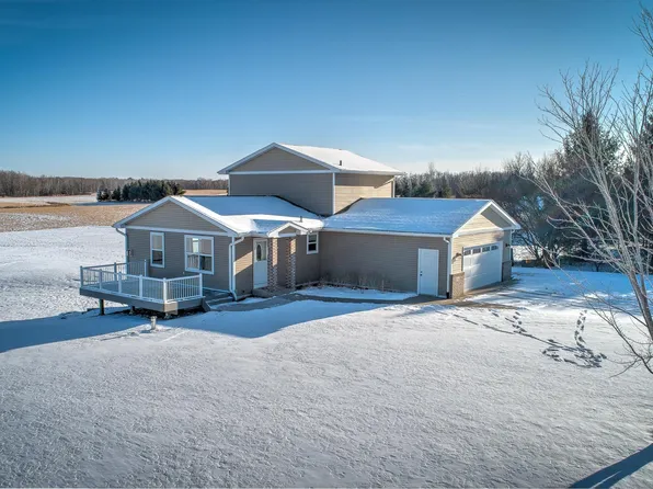 37556 Rendova St NE, Stanchfield, MN 55080