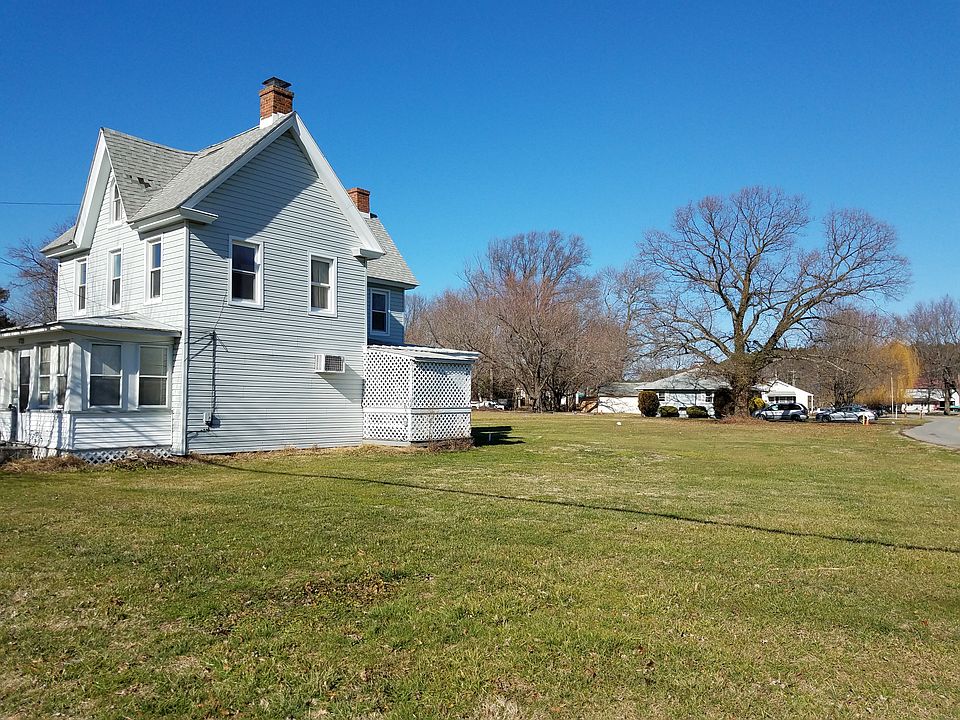 2nd image of 4709 Main St