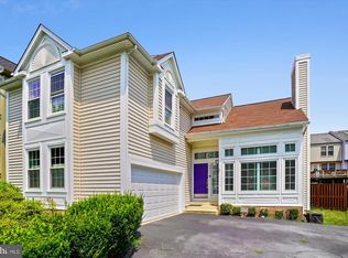 6511 Palisades Dr, Centreville, VA 20121