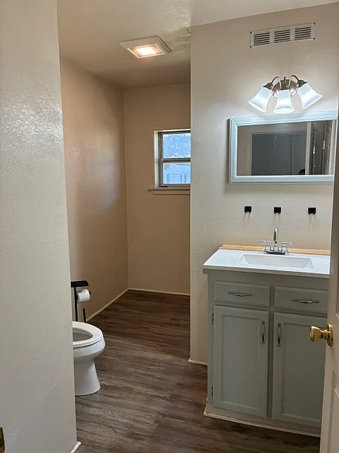2 bed, 880 sqft, $1,100 — Photo 3
