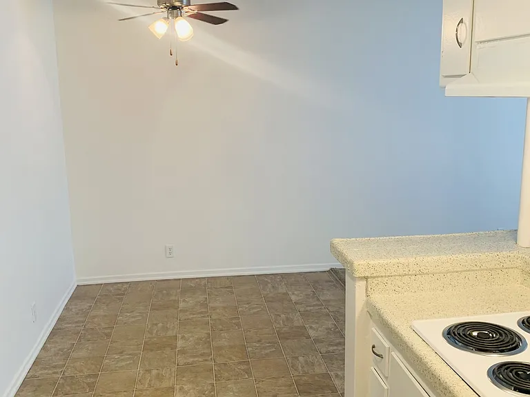 11628 Bellflower Blvd — Photo 6