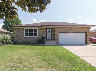 4767 Forest Edge Dr, Brooklyn, OH