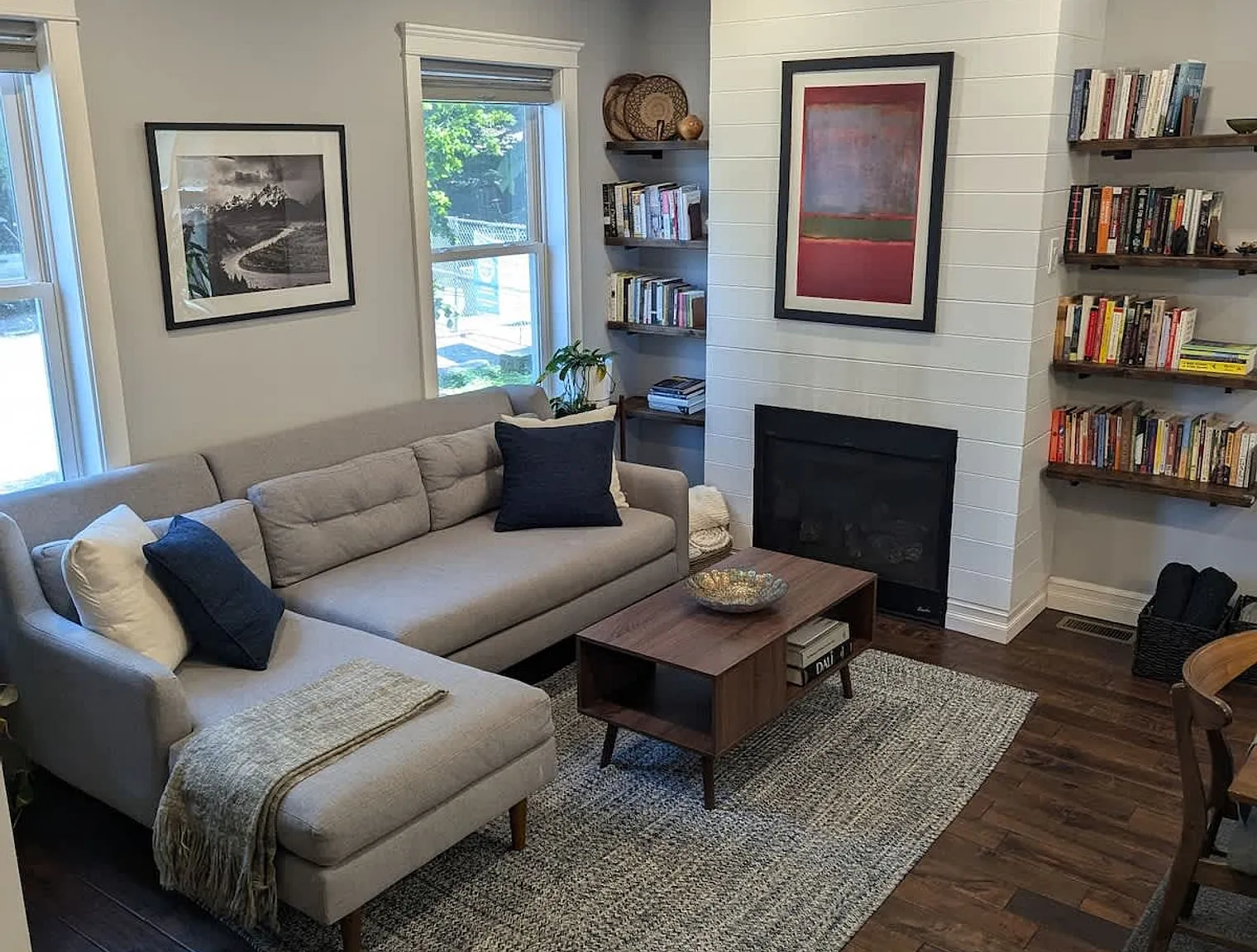 3 bed, 2.0 bath, 1496 sqft, $7,589 — Photo 2