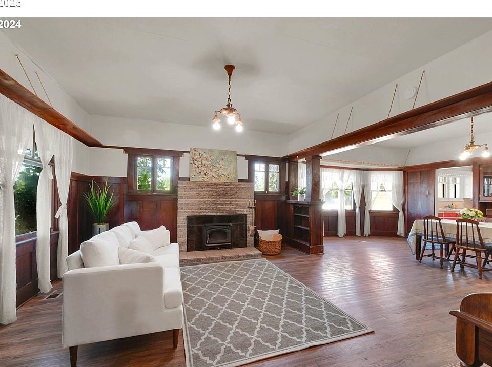 2nd image of 1505 E Taylor Ave