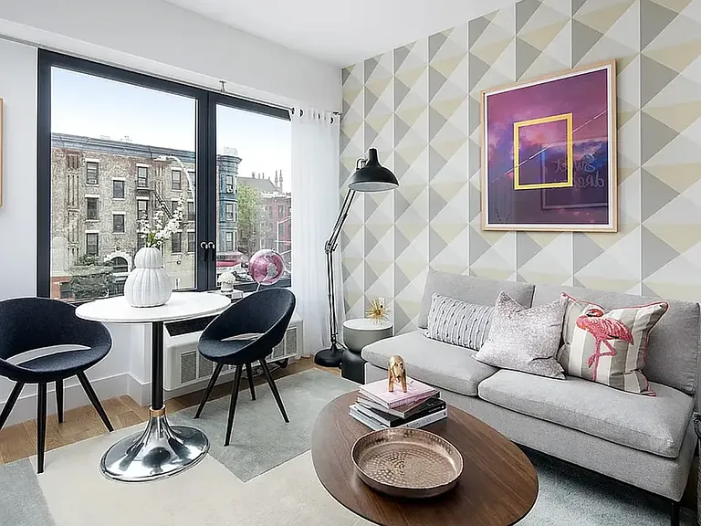 237 11th St #6C — Photo 2