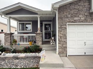 1865 Espana Way, Aurora, CO 80011