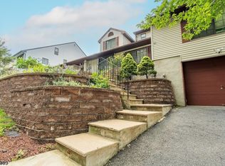 26 Livingston Ave, Dover, NJ 07801