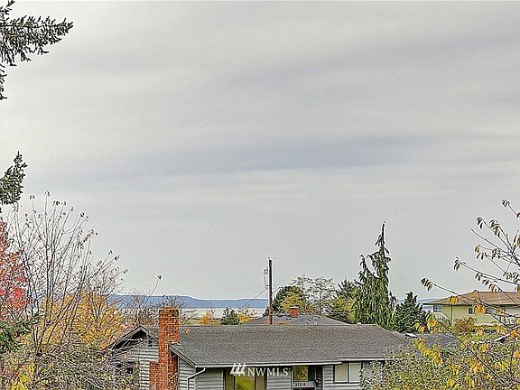 3rd image of 8400 276th Pl NW APT 1