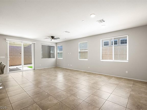 4th image of 1301 Luna Del Oro Ln