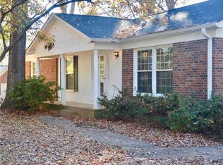 220 Summerglen Dr, Lewisville, NC 27023