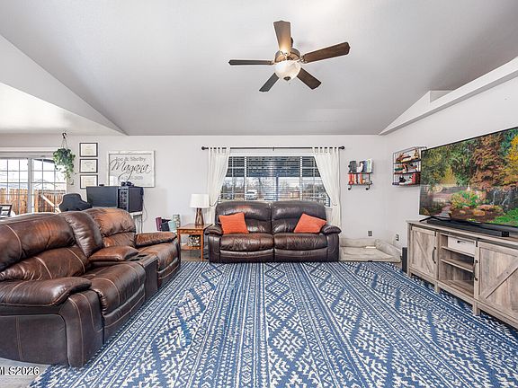 5th image of 2530 Birch Ln