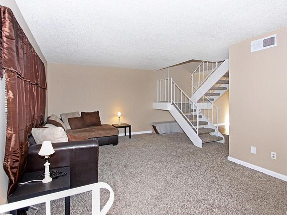 3rd image of 4209 Brookfield Dr