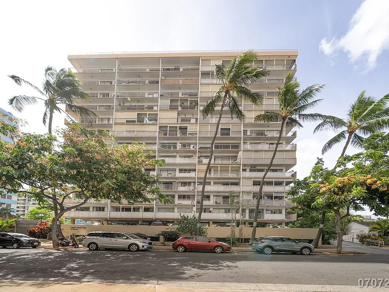 419 Keoniana St #501 — Photo 1
