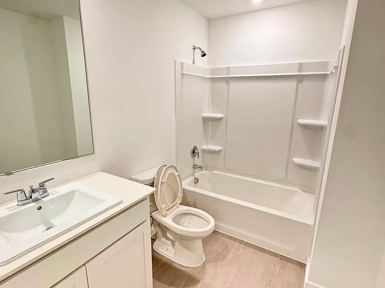 4224 Jutland Dr — Photo 11