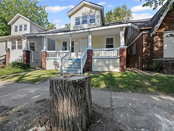 3rd image of 19421 Eureka St