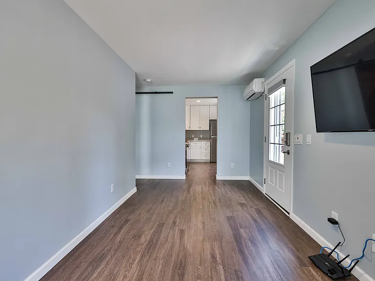 5036 Raymond Pl — Photo 20