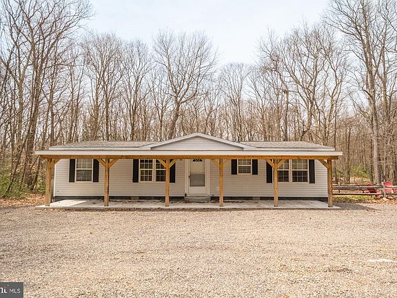 3rd image of 22 Black Oak Dr
