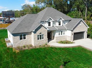 602 Glenshire Rd, Glenview, IL 60025