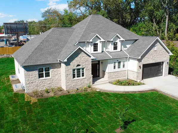 602 Glenshire Rd, Glenview, IL 60025